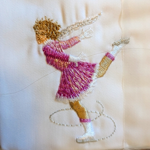 Cuddledown Ice Skater Pillowcases - Picture 1 of 5
